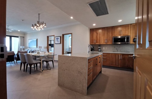 Santa Rosa Resort | Cozy Ocean Front 2 BR for holidays