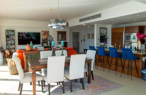 North Hotel Zone Condo | Cozy, Private Beachfront Condo