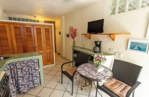 Lazaro Cardenas Apartment | Cozy studio in the heart of Puerto Vallarta