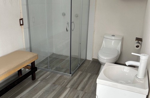 Jocotitlan Apartment | Create great moments in this beautiful space and enjoy the Jacuzzi.