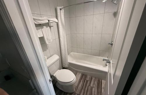 South Gate Hotel | Crescent Motel, South Gate - Los Angeles