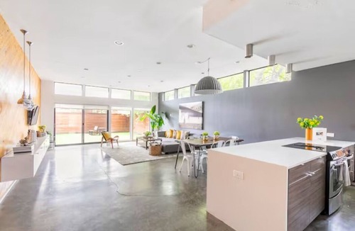 Old East Dallas House | Custom Modern, Sleek and Elegant Home!