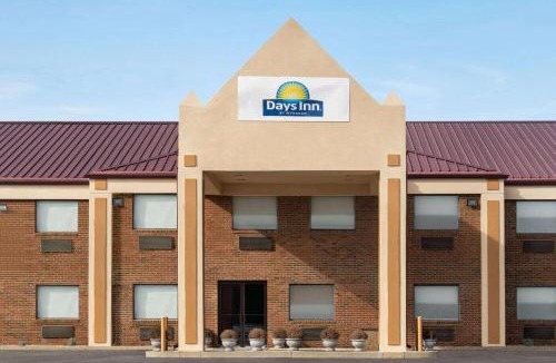 Washington Court House Hotel | Days Inn by Wyndham Washington Court House