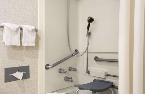 Franklin Hotel | Days Inn by Wyndham Middletown