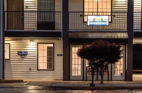 Valley Falls Hotel | Days Inn by Wyndham Spartanburg