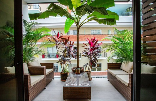 Emiliano Zapata Condo | Dedicated workspace, Pool, Gym | Romantic Zone 2BR