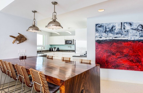 Flamingos Condo | Del Canto PH 10D Luxury & The Best Ocean View!