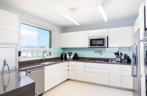 Flamingos Condo | Del Canto PH 10D Luxury & The Best Ocean View!