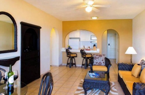 Ampliacion Juarez Resort | Deluxe Oceanfront 2BD Suite in VDP Beach Resort & Spa with Private Jacuzzi