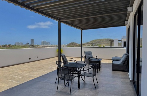 Villa Marina Apartment | Depa in Cerritos near the Beach with Great Amenities By GPS