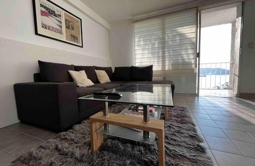 Caleta Apartment | Departamento con alberca y vista al mar.