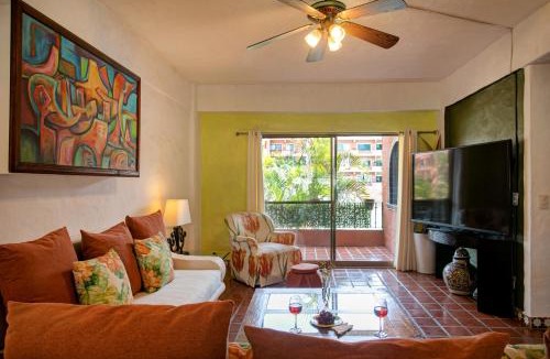 Marina Vallarta Apartment | Departamento en Marina Vallarta New listing