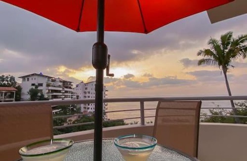 Conchas Chinas Apartment | Departamento en Villa Tres Palmas, Puerto Vallarta