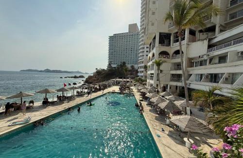 Costera Acapulco Apartment | Departamento nuevo con Vista al Mar!