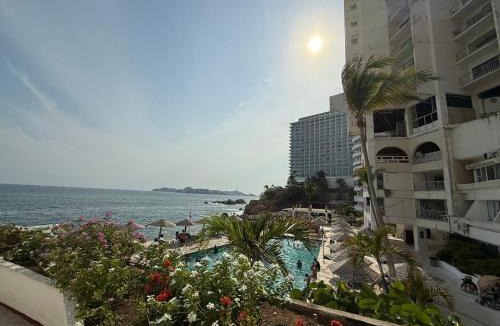 Costera Acapulco Apartment | Departamento nuevo con Vista al Mar!