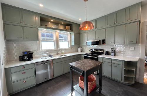 Beechmont House | Derby and Downtown