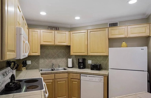Tucson Condo | DESERT PARADISE! CANYON VIEW AT VENTANA GROUND FLOOR UNIT