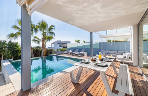 Alcanada Villa | Designer Alcanada by Balearic Villas