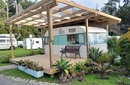 Thames Resort | Dickson Holiday Park