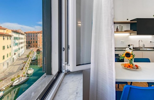 Venezia Nuova Apartment | Dimora degli affreschi - ToscanaOneHH
