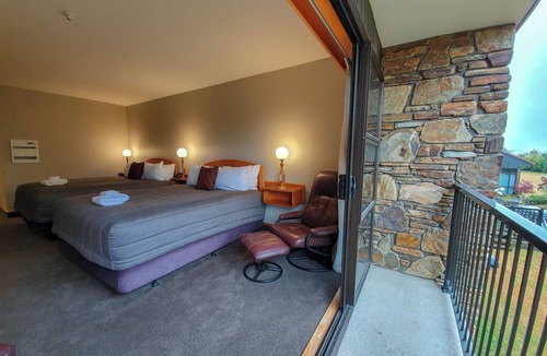 Twizel Hotel | Distinction Mackenzie Country Hotel