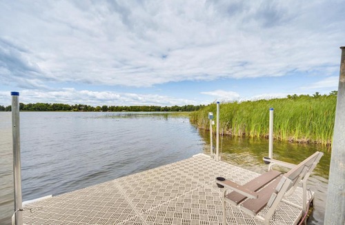 Almelund House | Dock, Fire Pit, Games! Spirt Lake Family Retreat