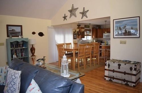 Deep Hole House | Dockside Dreams-Canalfront Home in Oyster Bay with Boat Dock.