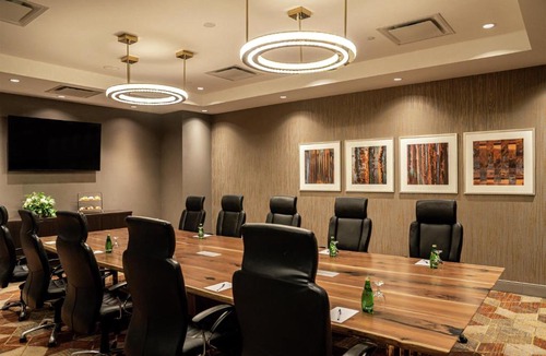 Rosemount Hotel | DoubleTree by Hilton Kitchener