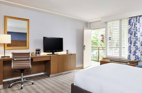 Southwood Hotel | DoubleTree by Hilton Torrance - South Bay