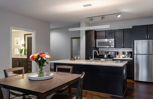 Dallas Arts District Apartment | Downtown Dallas CozySuites w/gym #10