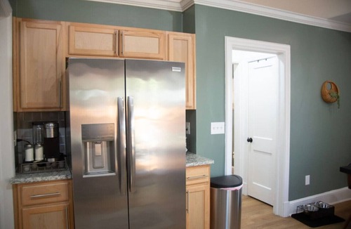 Spartanburg House | Downtown Sptg Historic Pet Friendly Home Sleeps 4