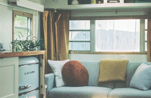 Gibsons House | Dreamy Airstream Hideaway with Private Hot Tub