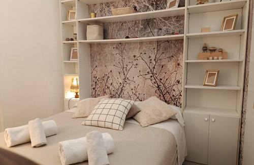 Siena Historical Center Apartment | Duomo & Pinacoteca Suite