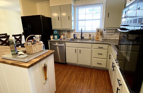 Nashville House | Easy access~3BR/n3 baths FAST Access to downtown minutes from Nashville airport