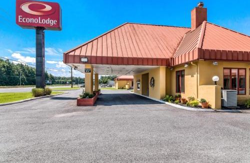 Pocomoke City Cabin | Econo Lodge Pocomoke City Hwy 13