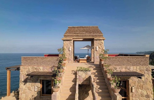 Higuera Blanca House | El Adivino