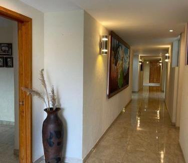 Santa Fe de la Laguna Hotel | El Campirano Restaurante & Hotel