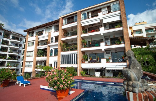 Amapas Condo | El Dorado 501 located on Los Muertos Beach 2BD Penthouse for rent in Los Muertos