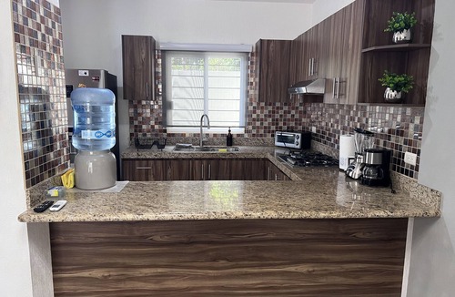 Las Jarretaderas House | EL ROBLE HOUSE, 10 MINUTES TO THE BEACH, 3 BEDROOMS, POOL AND AIR CONDITIONED