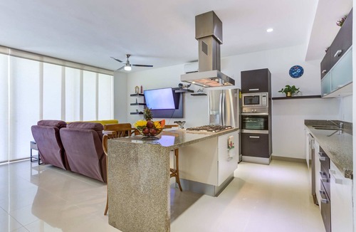 Las Jarretaderas Condo | El Tigre Deluxe, 2BD, Pool and Golf view and near Beaches!