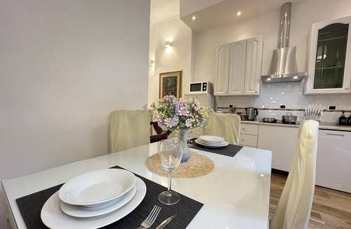 Le Cure Apartment | Elegant Centrally-Located Suite in Florence