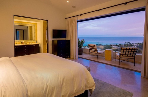 Chula Vista Villa | Elegant Eight Bedroom Villa