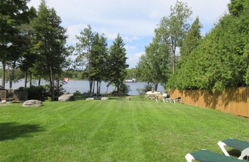 Lakefield Apartment | Elegant Kawartha Suite Retreat at the Lake Edge Cottages!