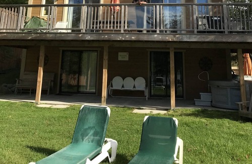 Lakefield Apartment | Elegant Kawartha Suite Retreat at the Lake Edge Cottages!