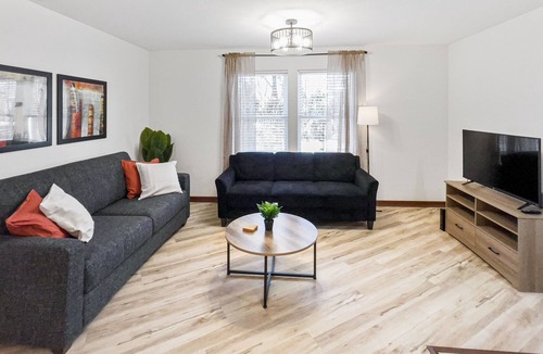 Notre Dame Apartment | Elevate Apartments at Notre Dame | Well Lit and Homey 2BR Apr near Notre Dame