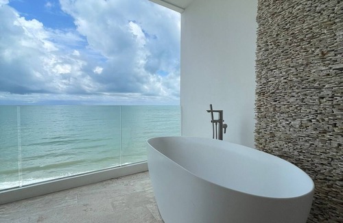 Khanom Hotel | Elite Atoll Beachfront Hotel