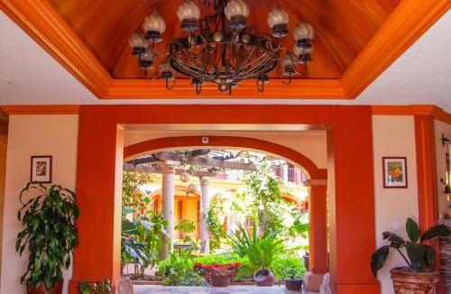 Mascota Hotel | Encanto de la Sierra Hotel