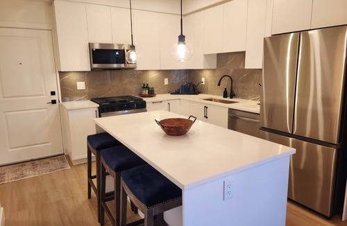 Surrey Apartment | Enchanted Rooftop Escape | Beautiful Sunsets