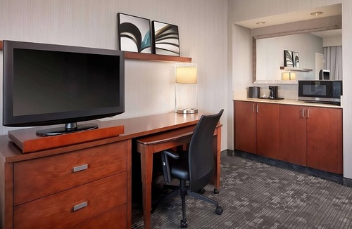 Laguna Hills Hotel | Ensuring a Very Comfortable & Memorable Stay! Near Heisler Park, Pet-Friendly