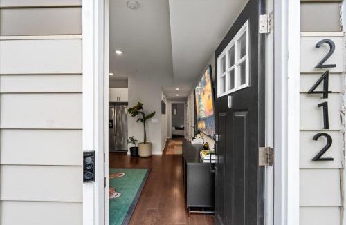 Fairlawn Apartment | Entire DC House 2BR 2BA Fire Pit Free Parking Near Capitol Hill